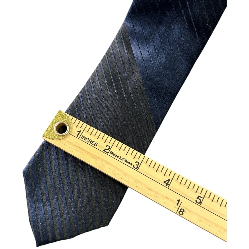 Saks Fifth Avenue Men’s Blue‎ and Black Silk Striped Tie